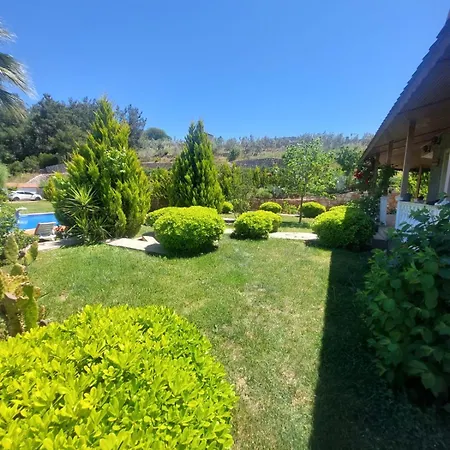 Muhtesem Havuzlu וילה ספריהיסאר